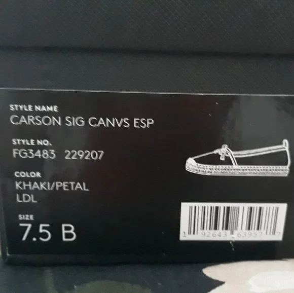 shoes - Picture 3 of 3